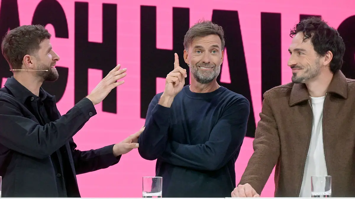Illustre Telekom-Experten für die WM: Thomas Müller (l), Jürgen Klopp (M) und Mats Hummels.