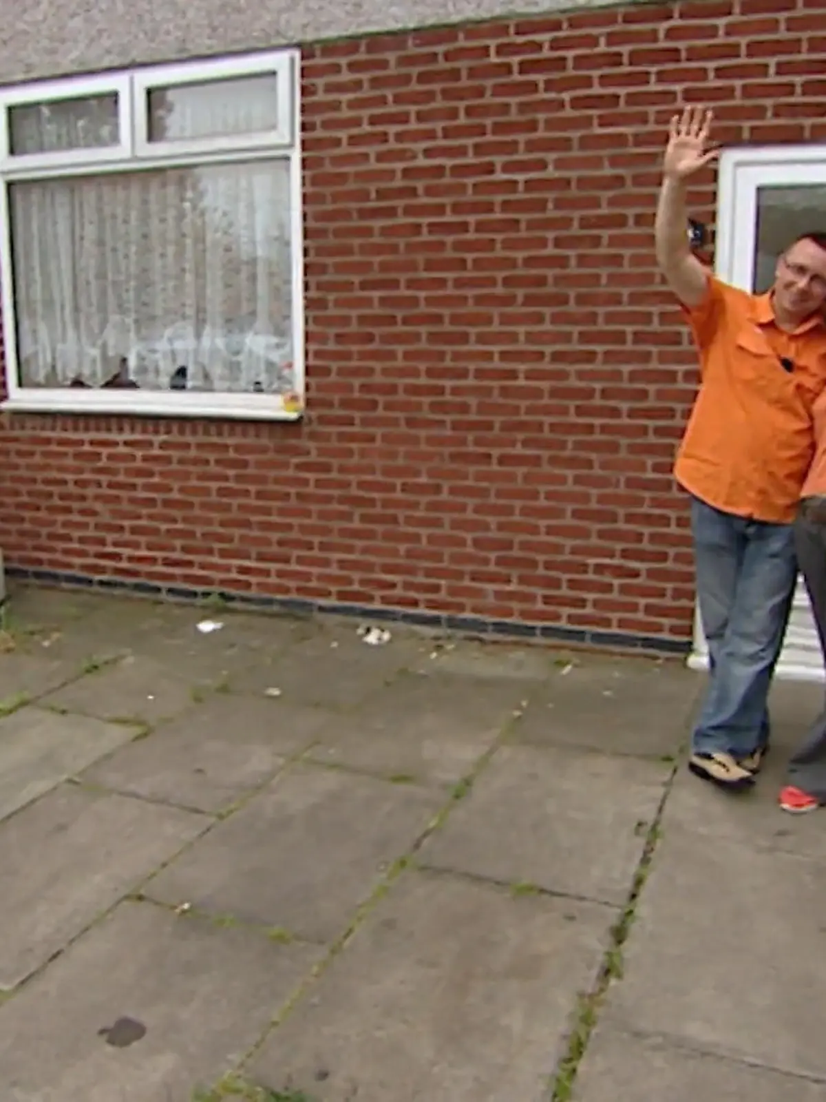 Bild zu: "Das erste Haus fällt durch – kann die spontane zweite Besichtigung Familie Grille retten?"