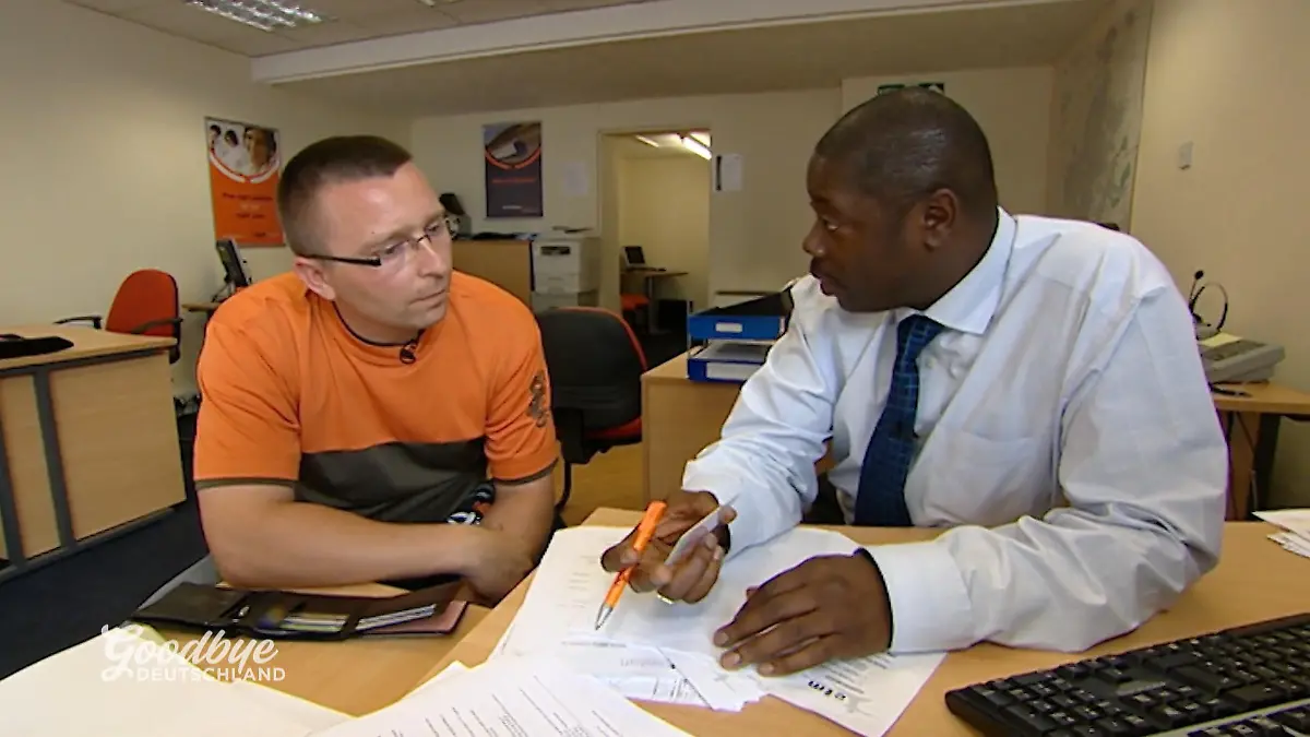 Für Peer beginnt in Coventry sofort der Ernst des Lebens – findet er einen Job? Neustart ohne Pause