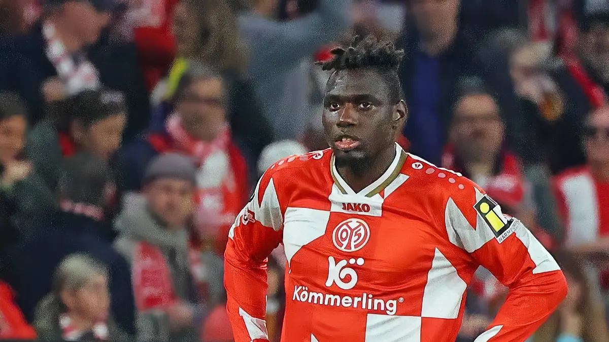 Mainz, Deutschland 19. März 2026: ELC - 2025/2026 - Achtelfinale - Rückspiel - FSV Mainz 05 gegen Sigma Olomouc Im Bild: Danny da Costa Mainz steht nachdenklich auf dem Spielfeld. Mewa Arena Rheinland - Pfalz *** Mainz, Germany 19 March 2026 ELC 2025 2026 Round of 16 second leg FSV Mainz 05 vs Sigma Olomouc In the picture Danny da Costa Mainz stands thoughtfully on the pitch Mewa Arena Rheinland Pfalz Copyright: xFotostandx/xRacochax