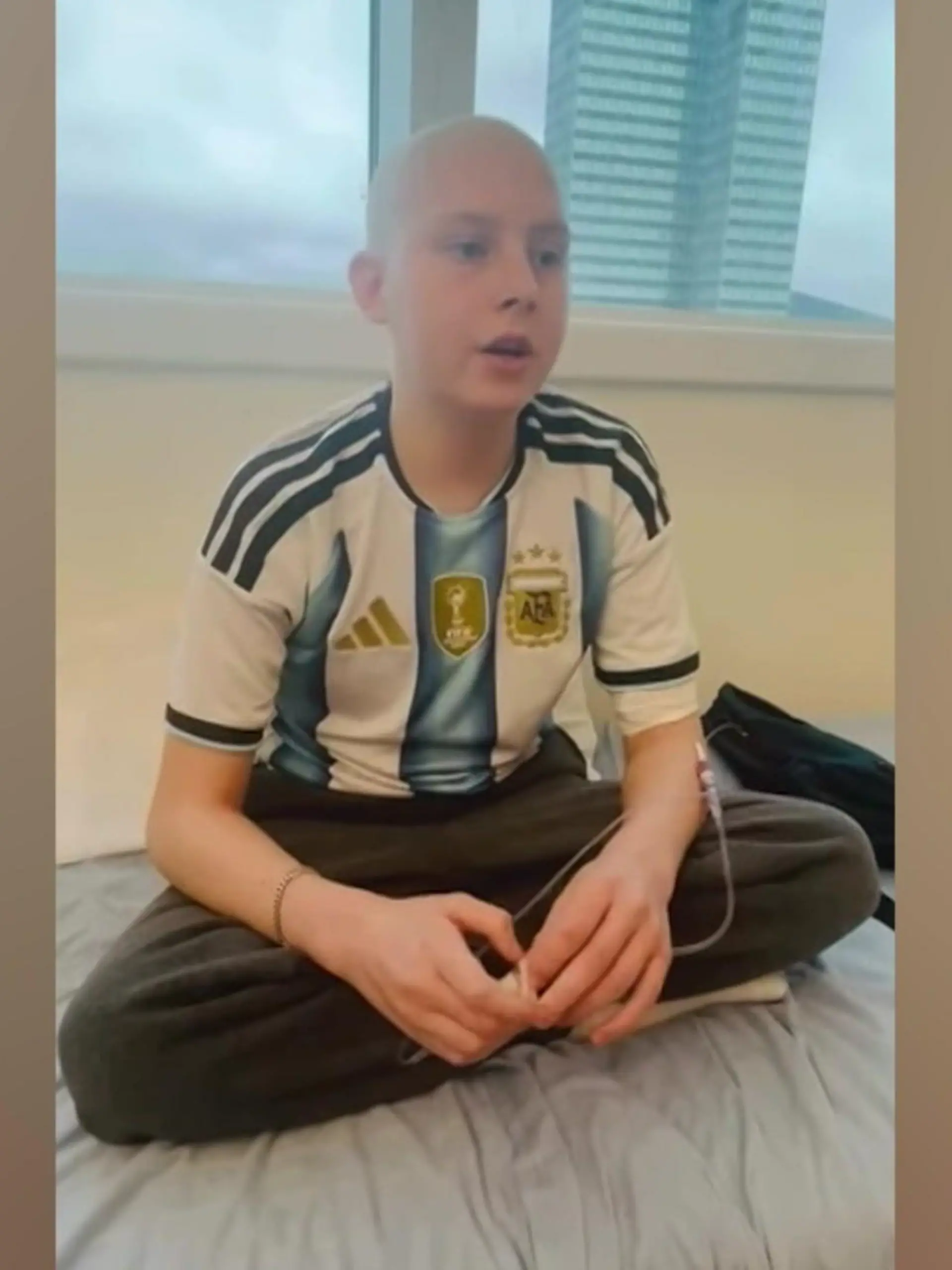 Bild zu: "Ärzte glauben nur an einen Virus – dann bekommt Kit (16) die Horror-Diagnose!"