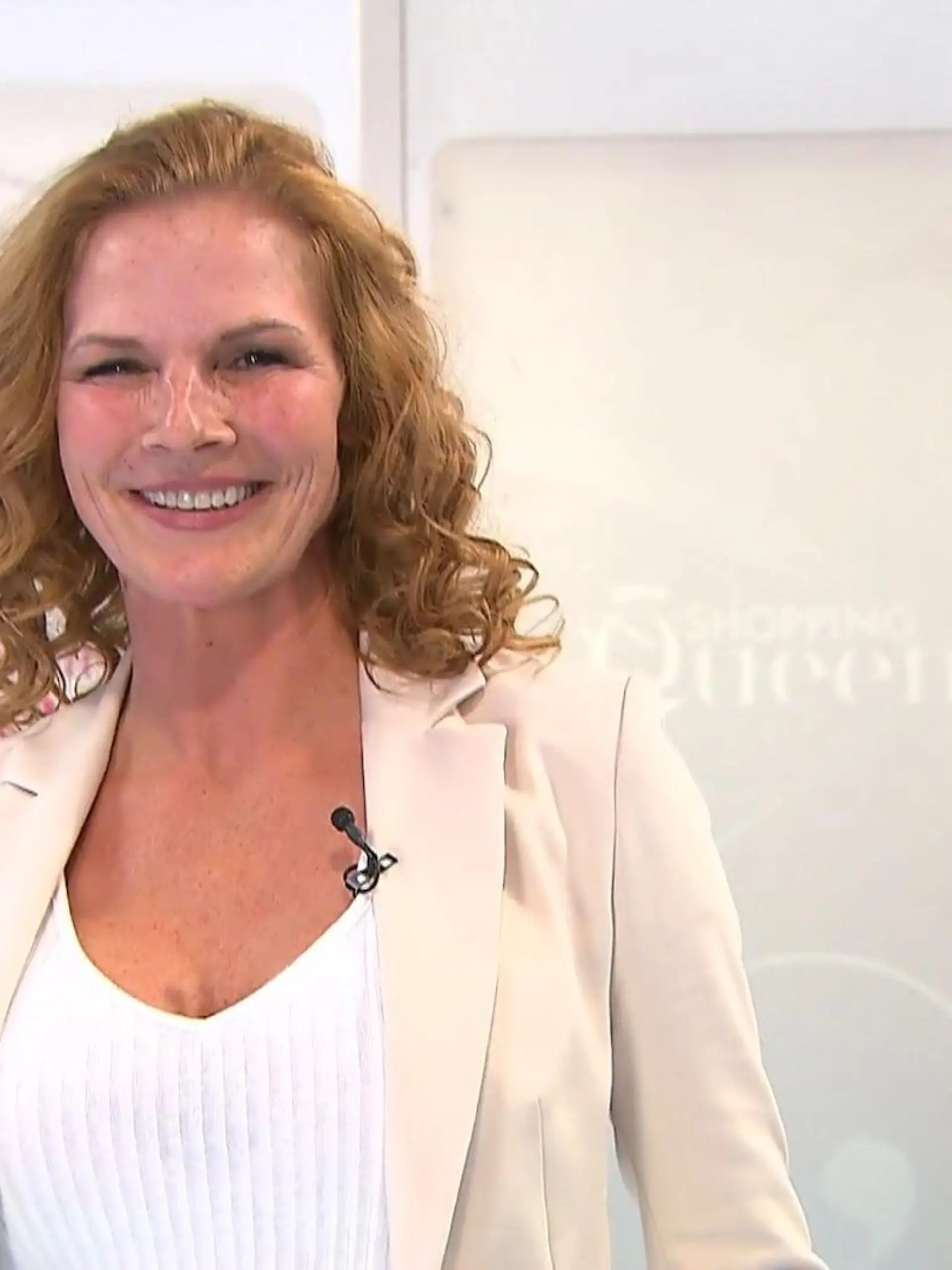 Bild zu: "Rebecca präsentiert ihren perfekten Look"