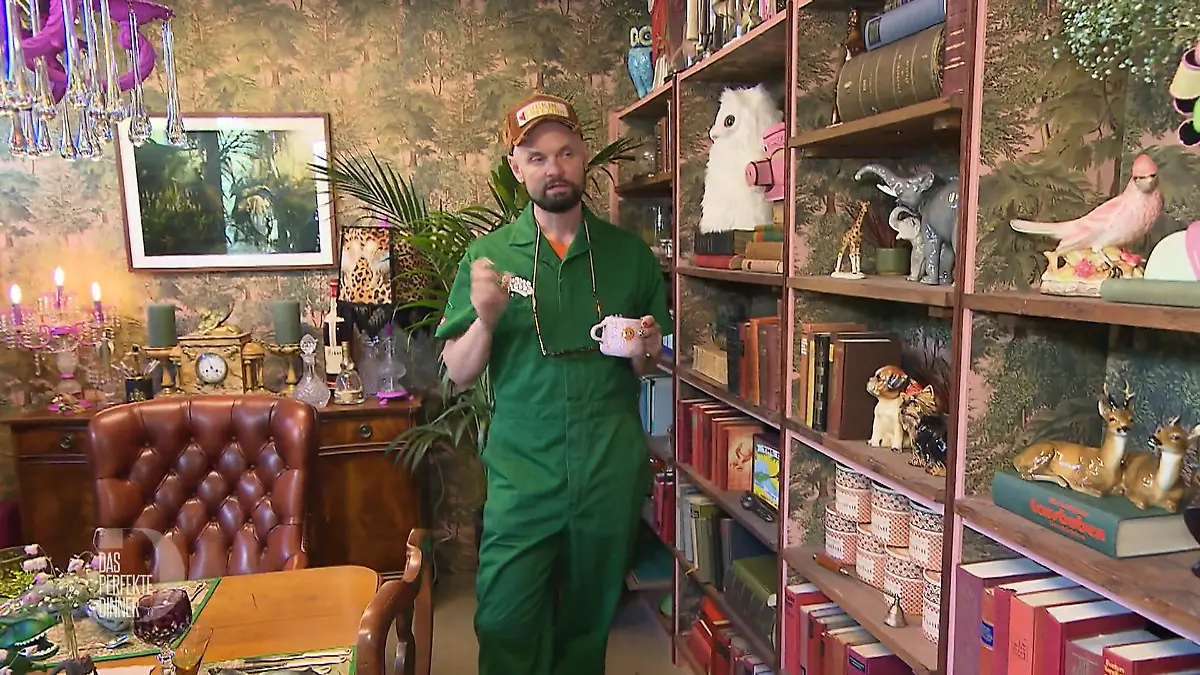 Große Inszenierung: 'Dekoprofi' Rolf lädt zum Dinner der besonderen Art Dinner im Schuhschrank