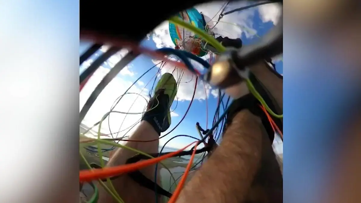 Manöver geht schief! Fallschirmspringer stürzt ungebremst in die Tiefe Lebensgefahr in der Luft