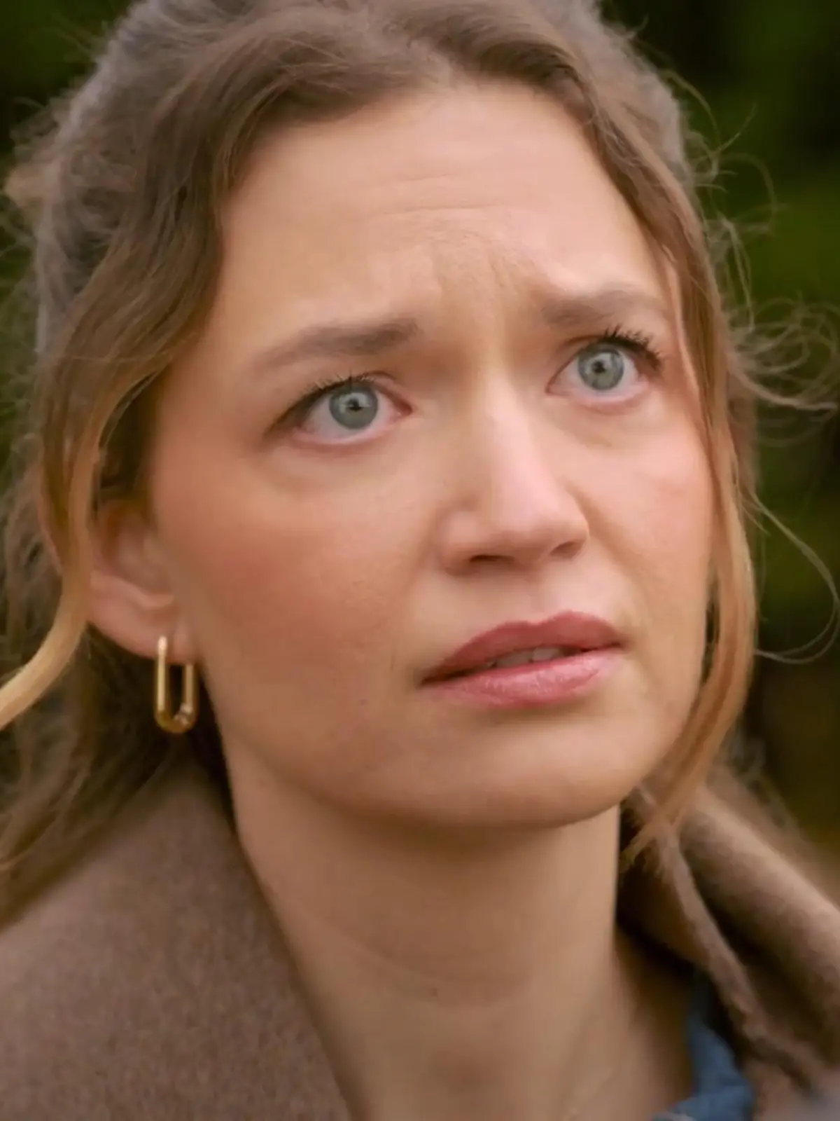 Bild zu: "Nathalie erhält von Matteo eine unerwartete Nachricht"