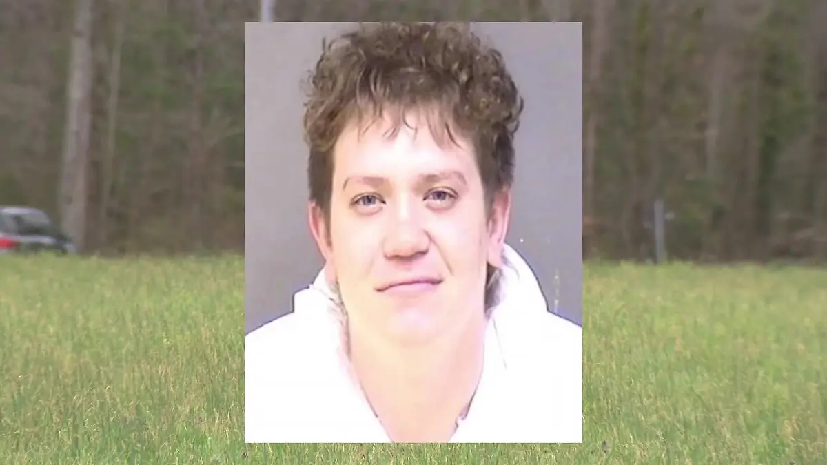 Dayton James Webber (27) wird beschuldigt, seinen Beifahrer im Tesla hingerichtet zu haben.