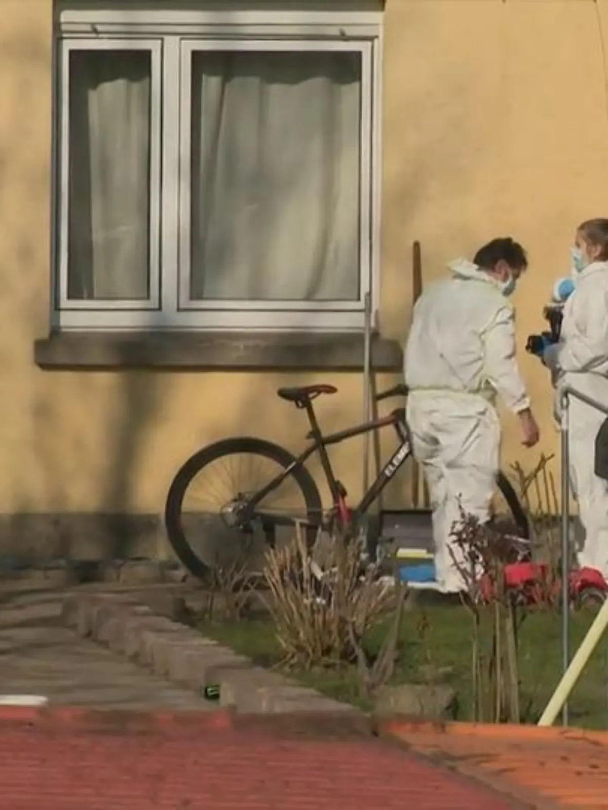 Bild zu: "15jähriger verhindert Schlimmeres bei Bluttat in Barsinghausen"