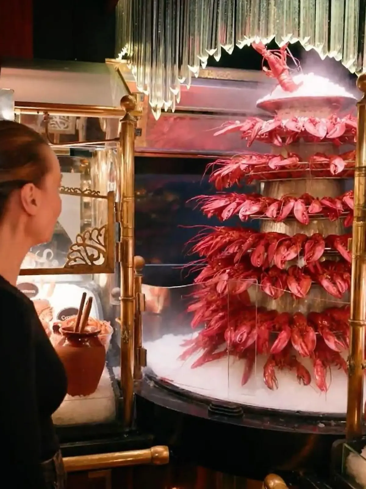 Bild zu: "Restaurant in Südfrankreich wirbt mit größtem Buffet der Welt"