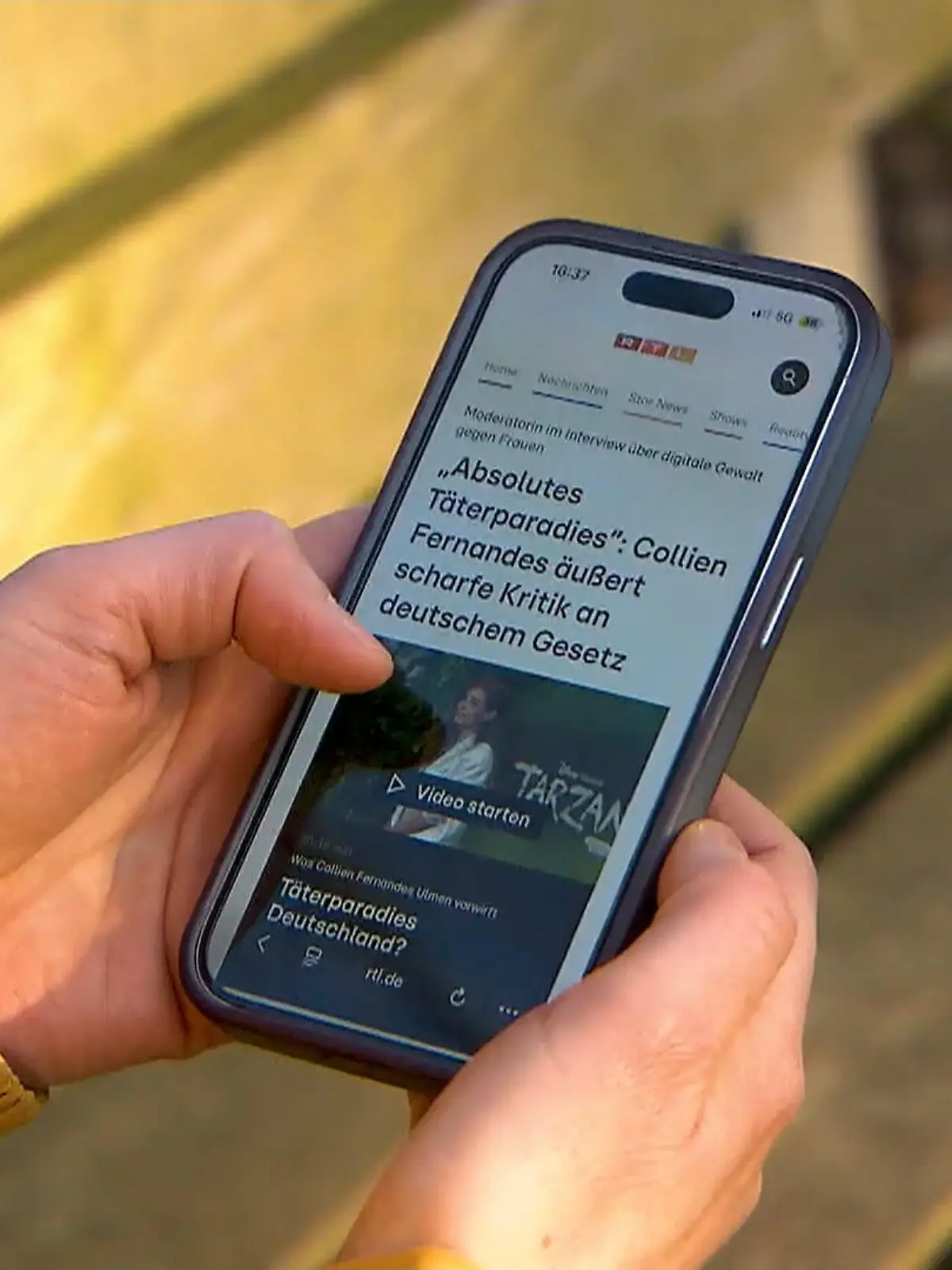 Bild zu: "Deepfake-Pornos und digitale Gewalt: Frauen kämpfen gegen online Täter"