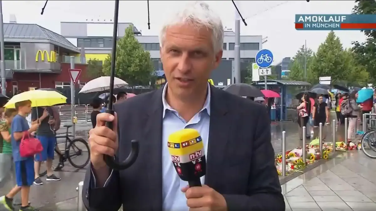 RTL-Reporter Christof Lang berichtete am 22.7.2016 aus München als einer der ersten Journalisten über den Amoklauf im Olympiaeinkaufszentrum.