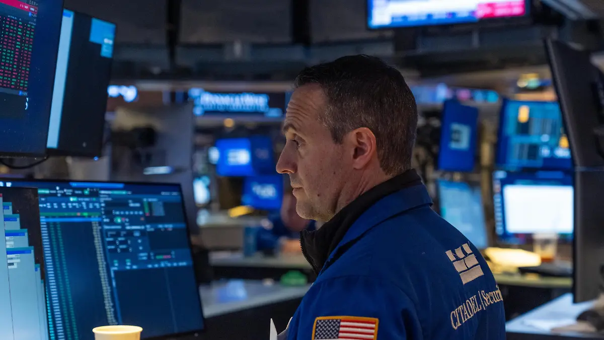 March 19, 2026, New York, New York, USA: A trader works on the floor of the New York Stock Exchange (NYSE) in New York, NY on March 19, 2026. Stock market continues to slide into the red as oil prices going up and Federal Reserve on Wednesday kept interest rates unchanged and US and Israel continue military campaign against Iran and Iran and its proxy Hezbollah pounding Israel and neighboring Arab countries energy infrastructure. (Credit Image: Â© Lev Radin/ZUMA Press Wire