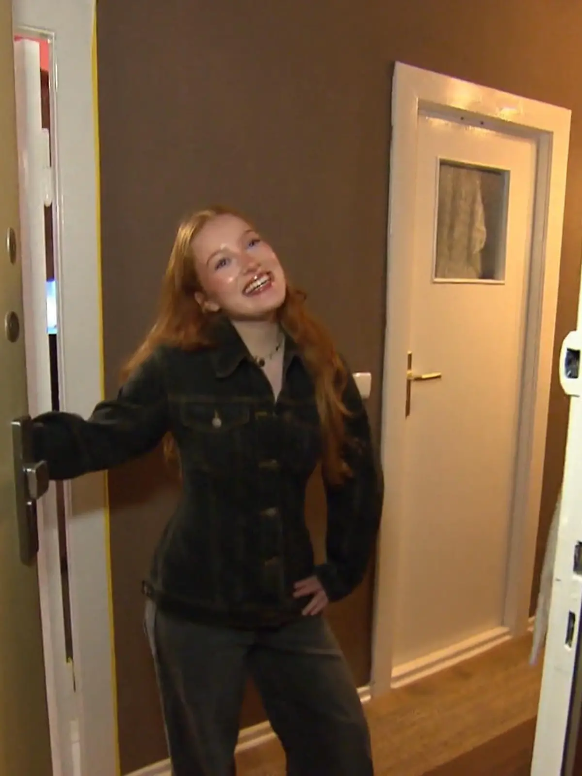 Bild zu: "Maxime setzt auf Secondhand, Flohmärkte und ihren ganz eigenen Modeblick"