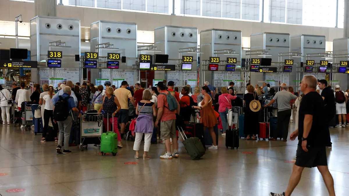 Bild zu: "Auch das noch! Flughafen-Streiks in Spanien bedrohen Osterurlaub"