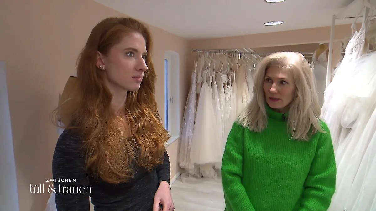 Aileéns Traumkleid lässt sich noch nicht erkennen Unsichere Braut?