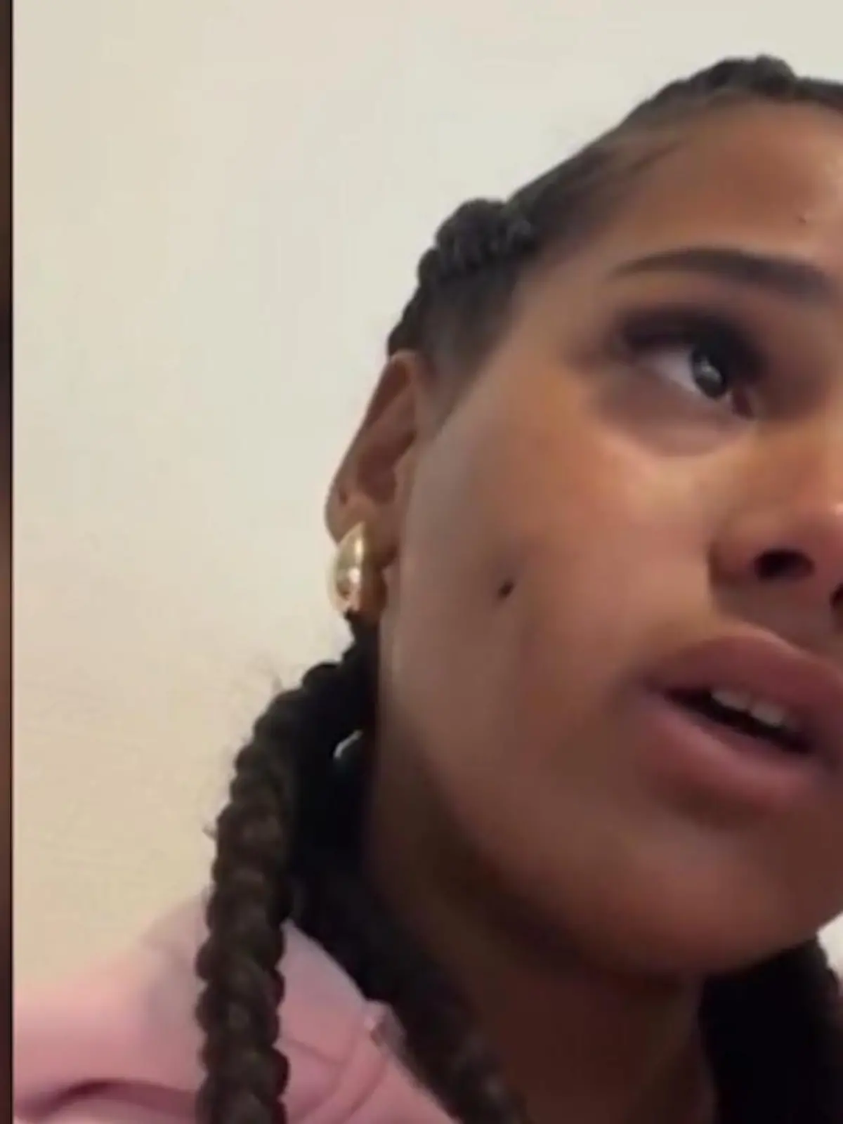 Bild zu: "Komplikationen nach Beauty-OP! Reality-Star muss im Krankenhaus bleiben"