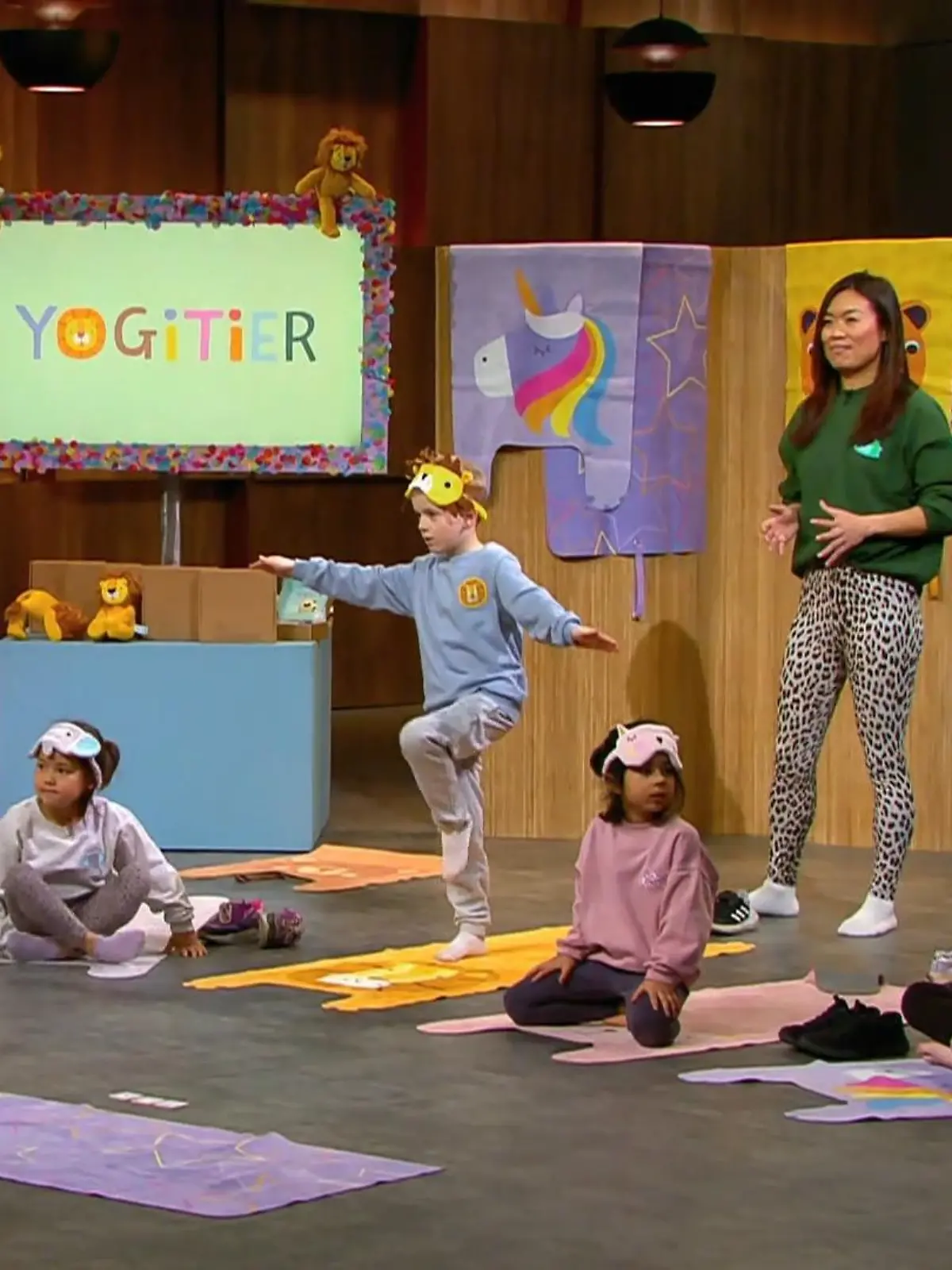 Bild zu: "Die Höhle der Löwen: Mit tierischem Yoga-Spaß gegen Kinderstress"