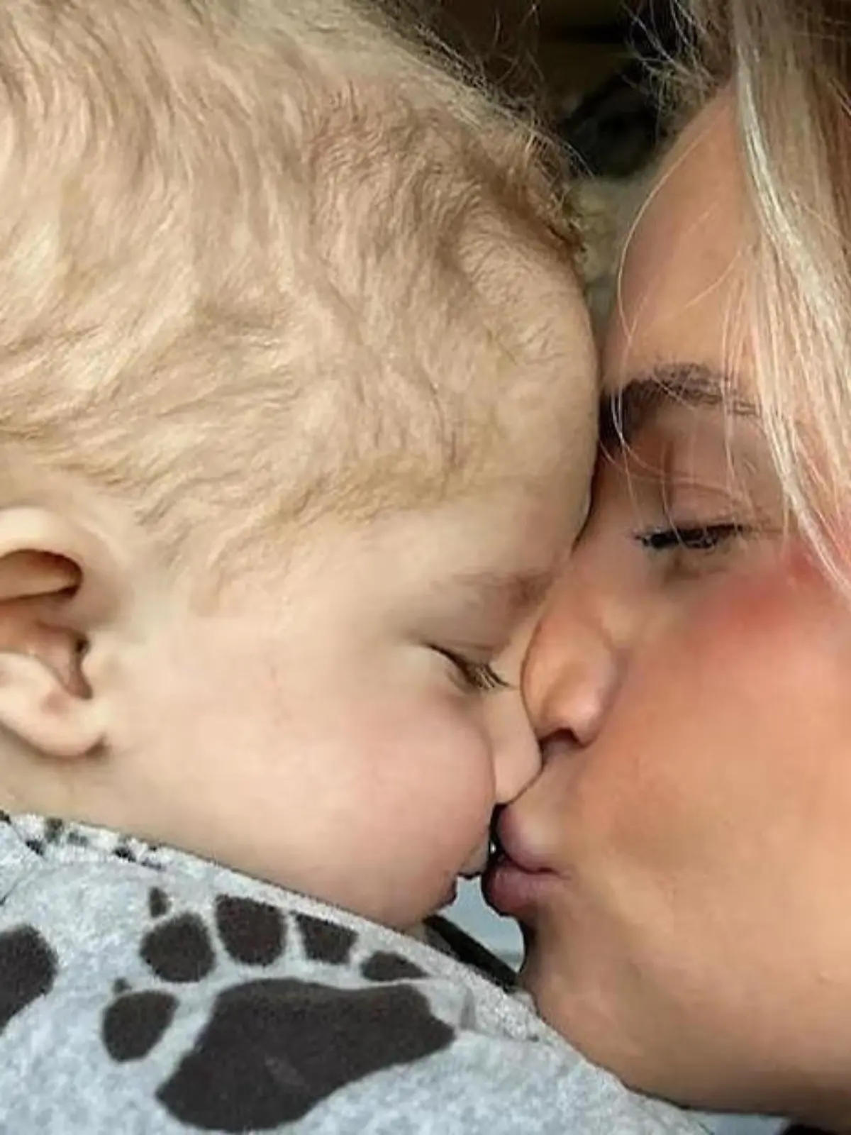 Bild zu: "Kleiner Luka (2) hat nach Organspende seiner Mutter Chance auf ein Leben"