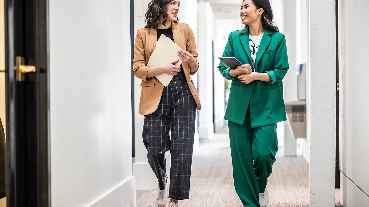 In 3 Sekunden zum Büro-Outfit – mit diesem Accessoire