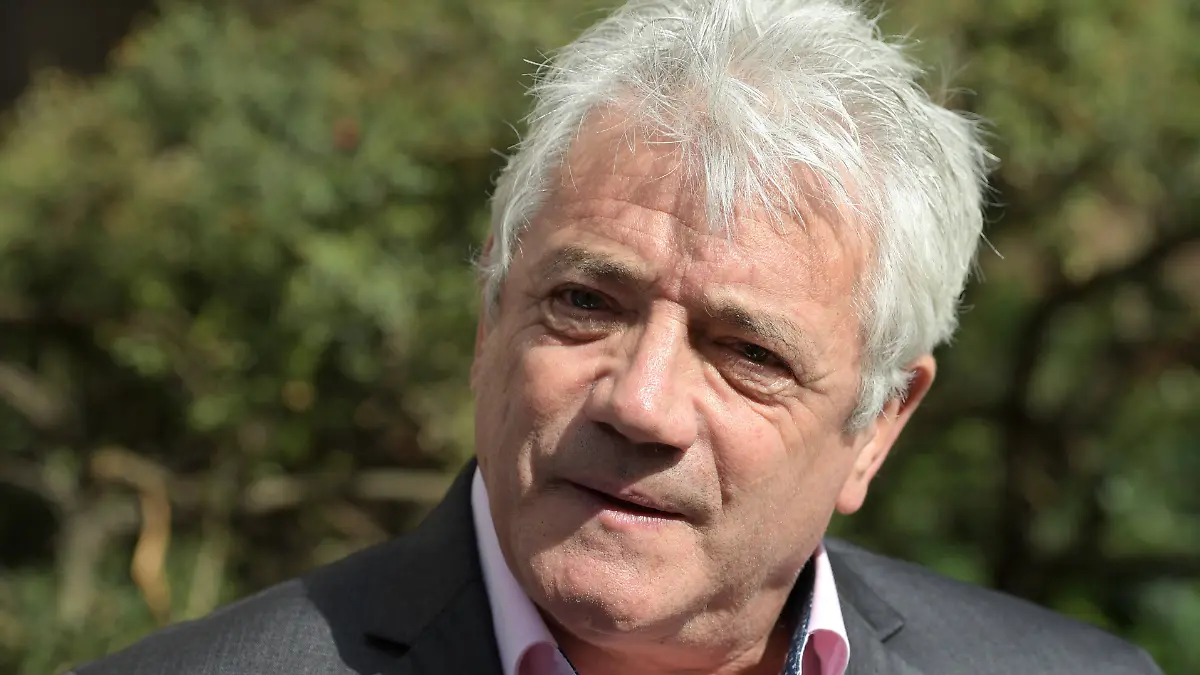 Der frühere Torjäger hat Anfang 2026 seine Krebserkrankung publik gemacht.