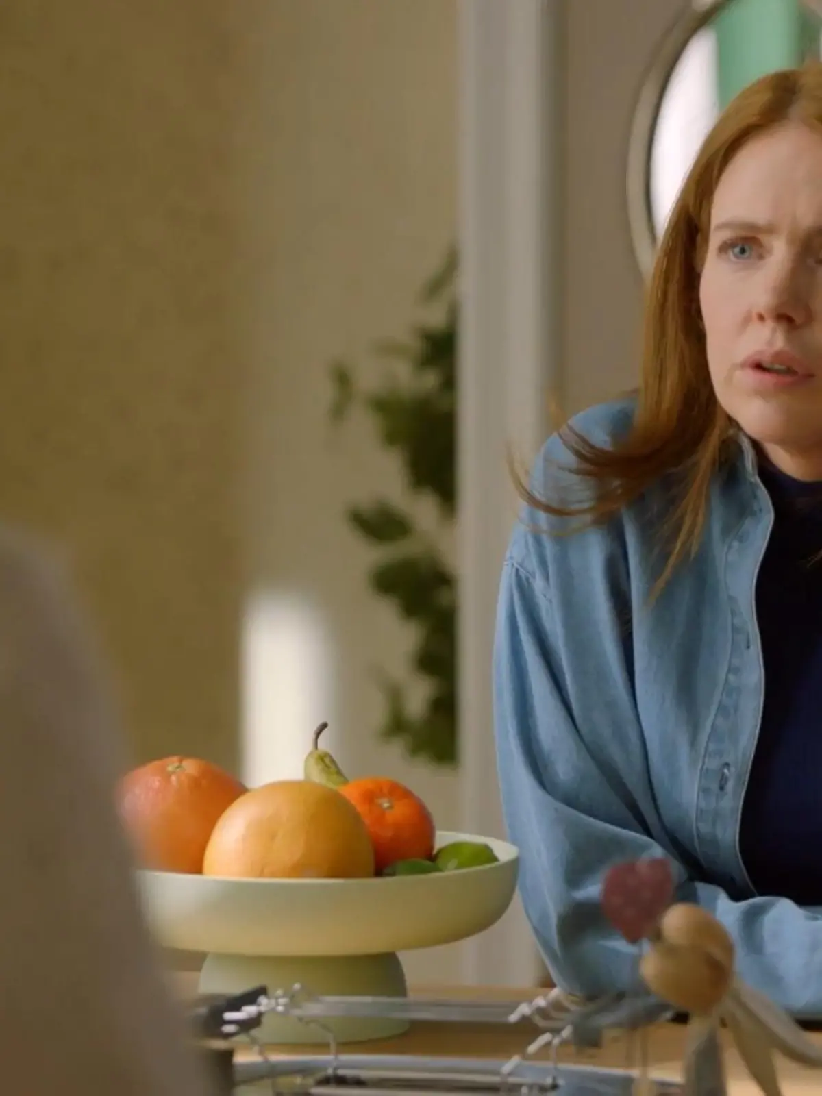 Bild zu: "Nina gerät bei Toni in Erklärungsnot"