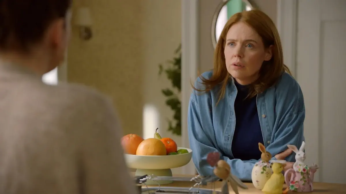 Toni sucht das Gespräch mit Nina GZSZ-Wochenvorschau Teil 1