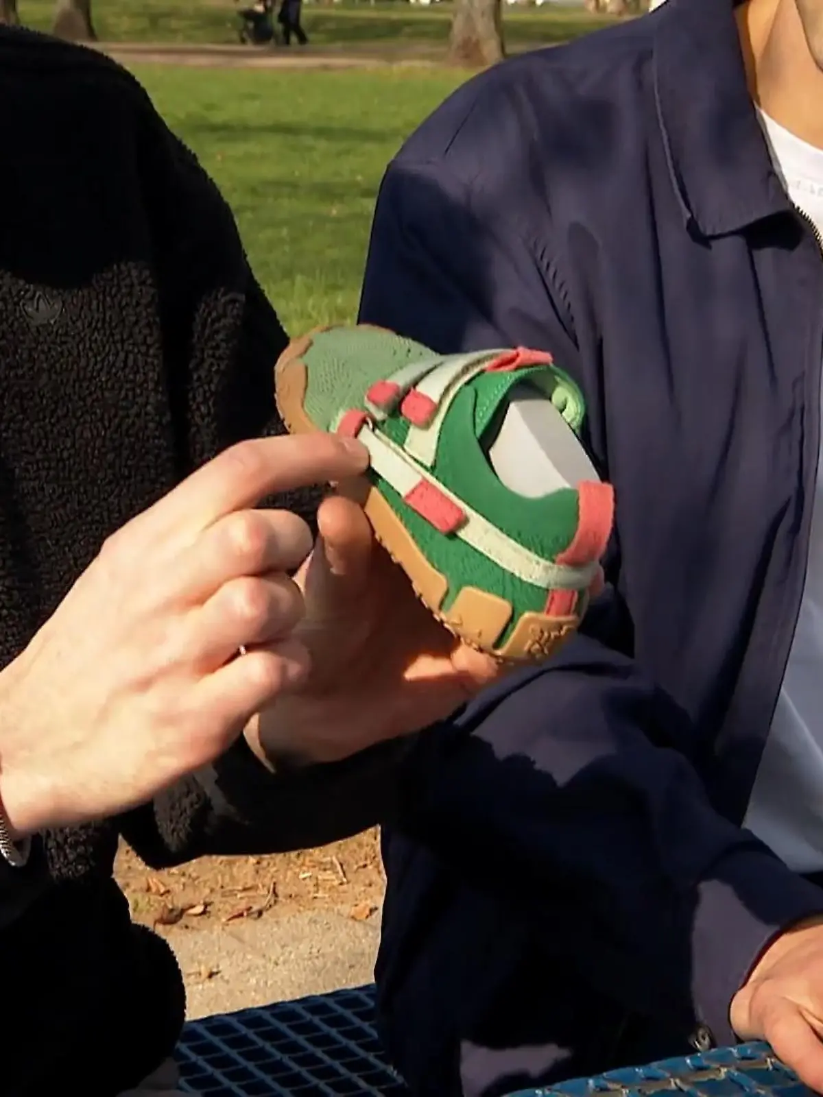 Bild zu: "Start-Up bietet mitwachsende Kinderschuhe an"