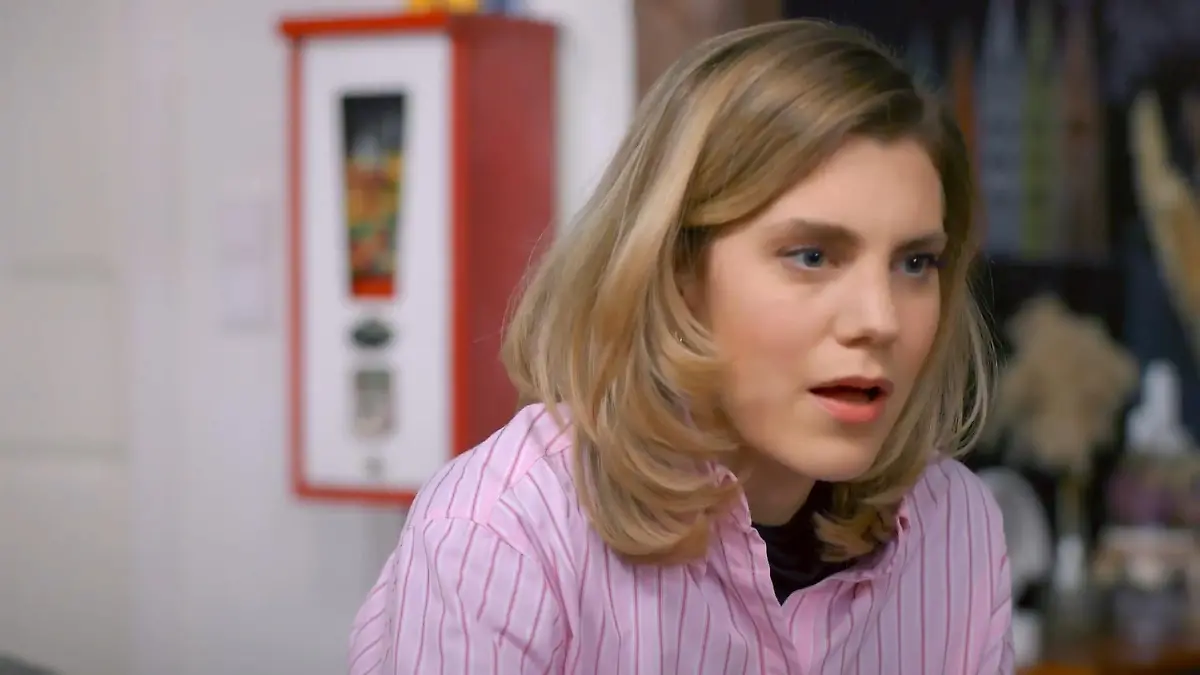 Stella erfährt, dass Gottfrieds Tod Folgen für sie hat „Unter uns“-Folge vom 06.04.26 auf RTL+