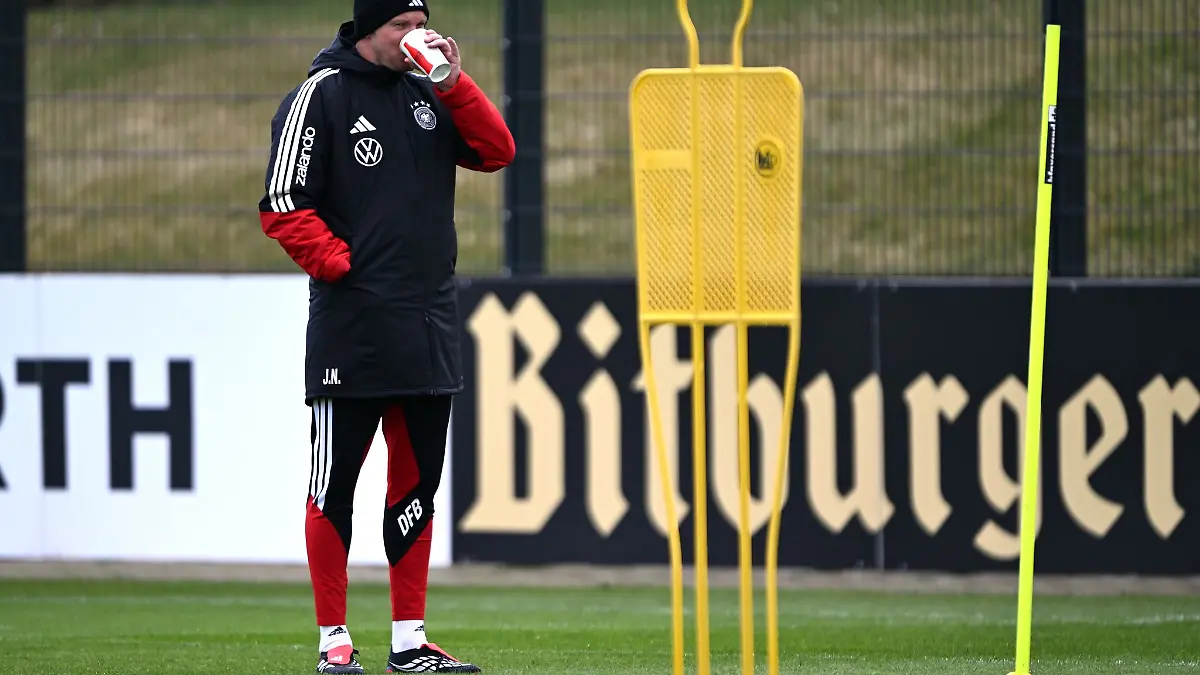 Bundestrainer Nagelsmann kann im WM-Test gegen die Schweiz oft auswechseln.