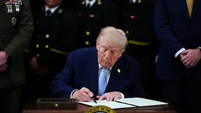 Donald Trump: Novum! Sein Name ziert jetzt US-Banknoten