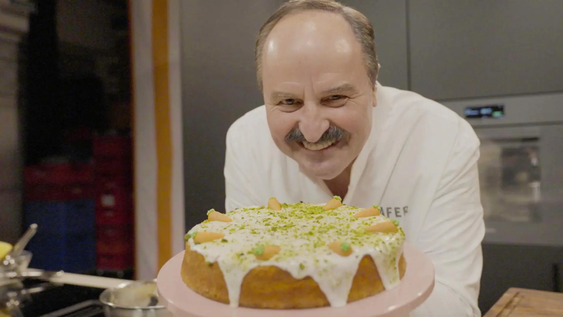 Johann Lafers Rüblikuchen: sooo saftig! Perfektes Oster-Rezept