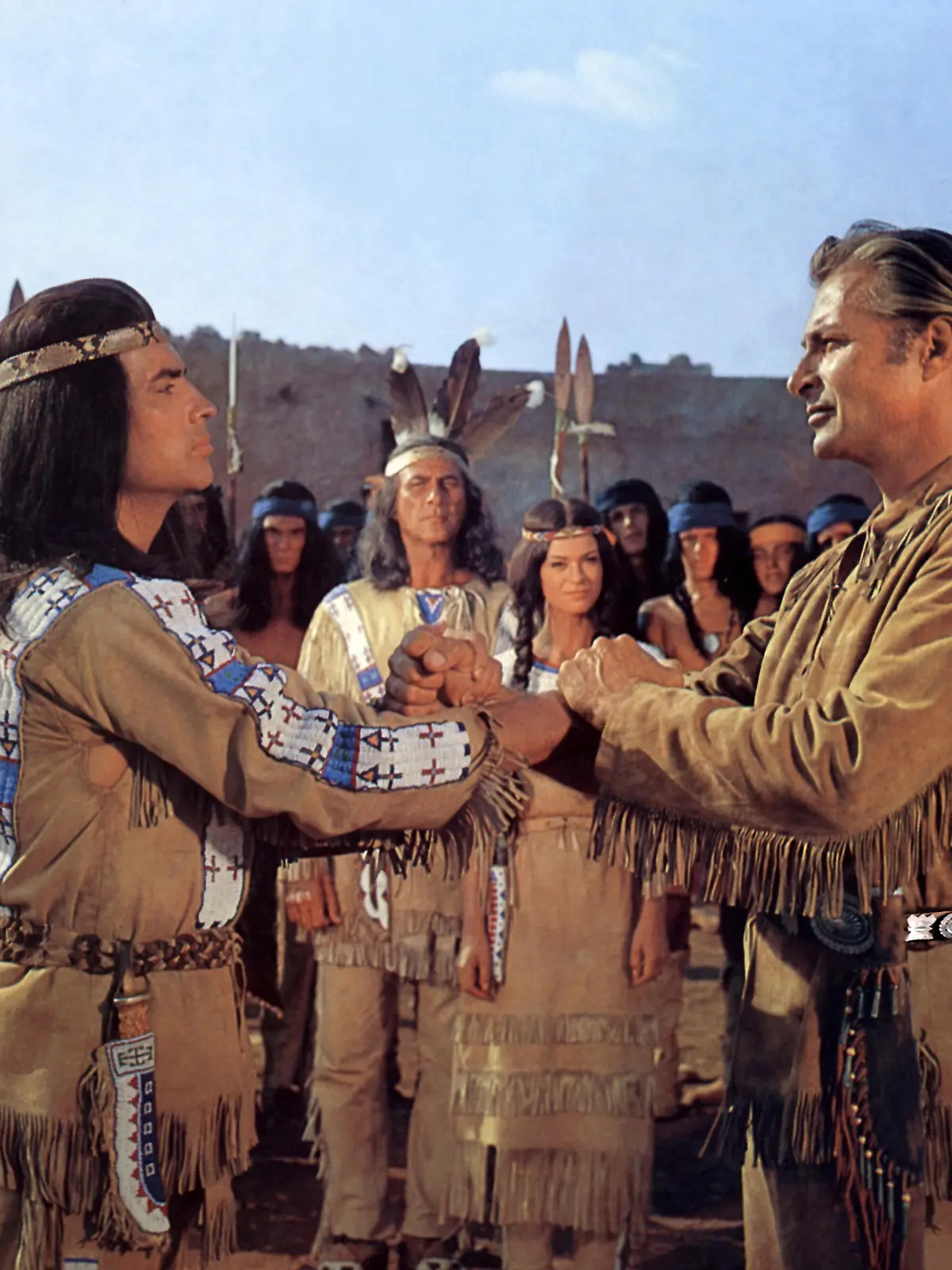 La revolte des Indiens Apaches Winnetou 1 Teil 1963 Real Harald Reinl Lex Barker Pierre Brice. Collection Christophel / RnB © Atlantis Film / Jadran Film / Rialto Film Preben Philipsen / Rialto Film / SNC 