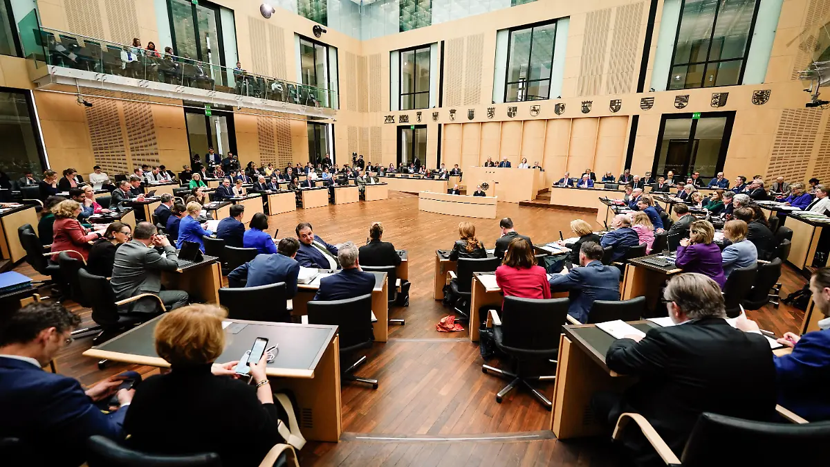 Impressionen, Symbolbild, Plenarsaal des Deutschen Bundesrat waehrend der Plenarsitizung