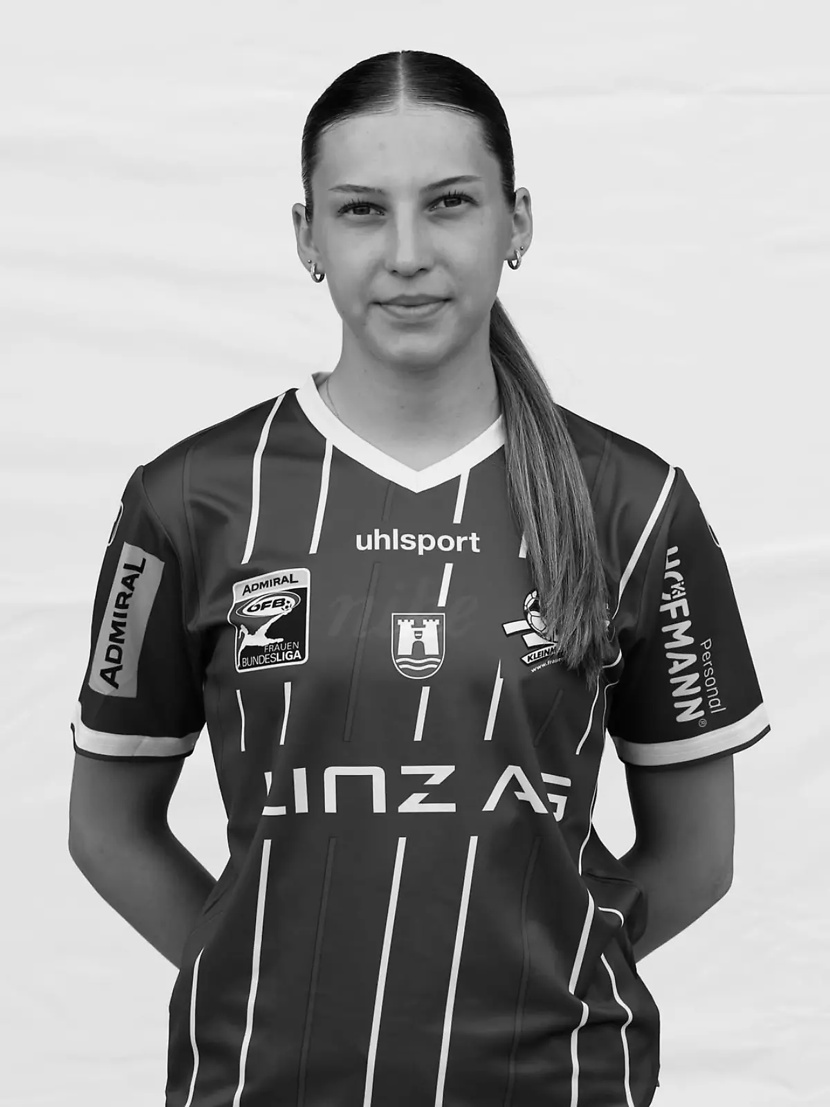 Bild zu: "Fußballerin (20) stirbt auf Weg zu Matheprüfung"