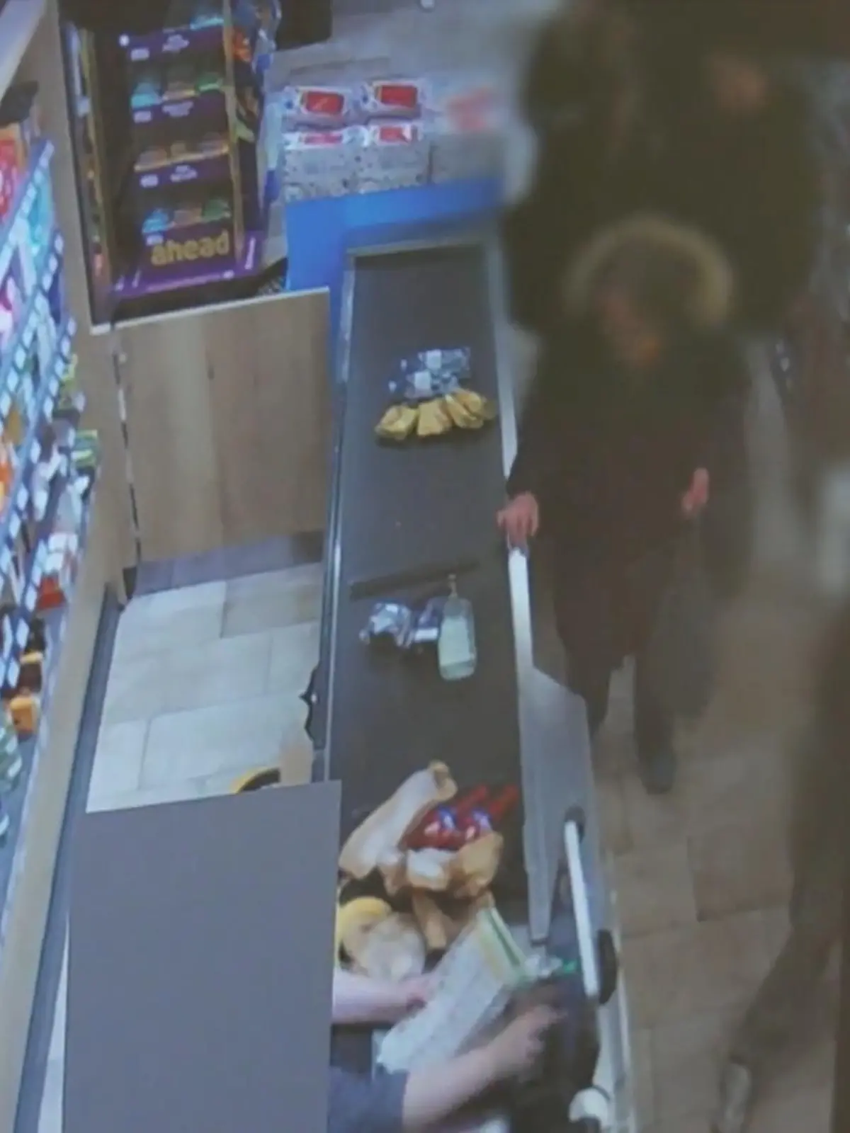 Bild zu: "Ladendetektivin im Dauereinsatz"