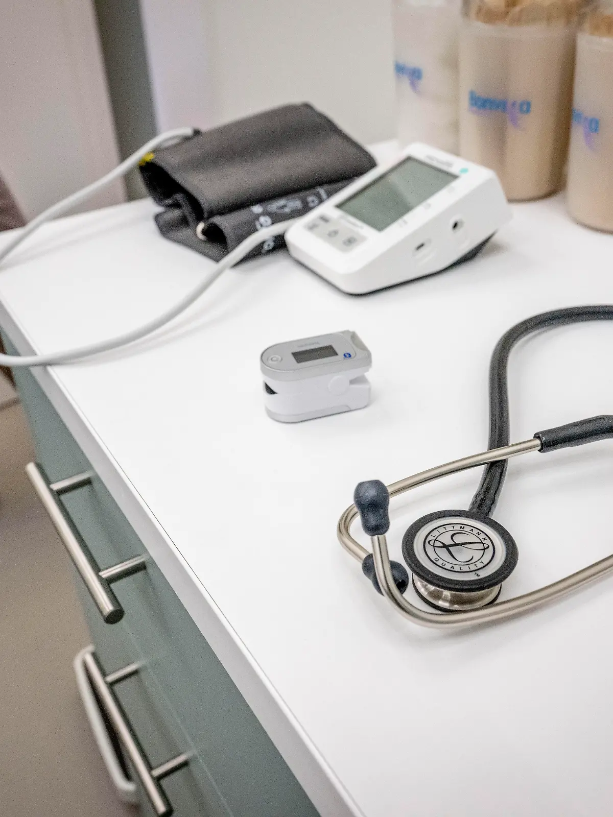 ILLUSTRATIVE - A general practitioner examines a patient during a visit to the iROBIN UTRECHT GP practice