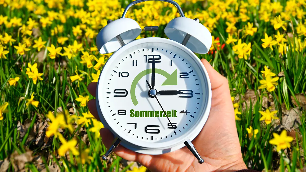 Alle Jahre wieder: Am letzten Sonntag im März werden die Uhren eine Stunde vorgestellt - Symbolbild