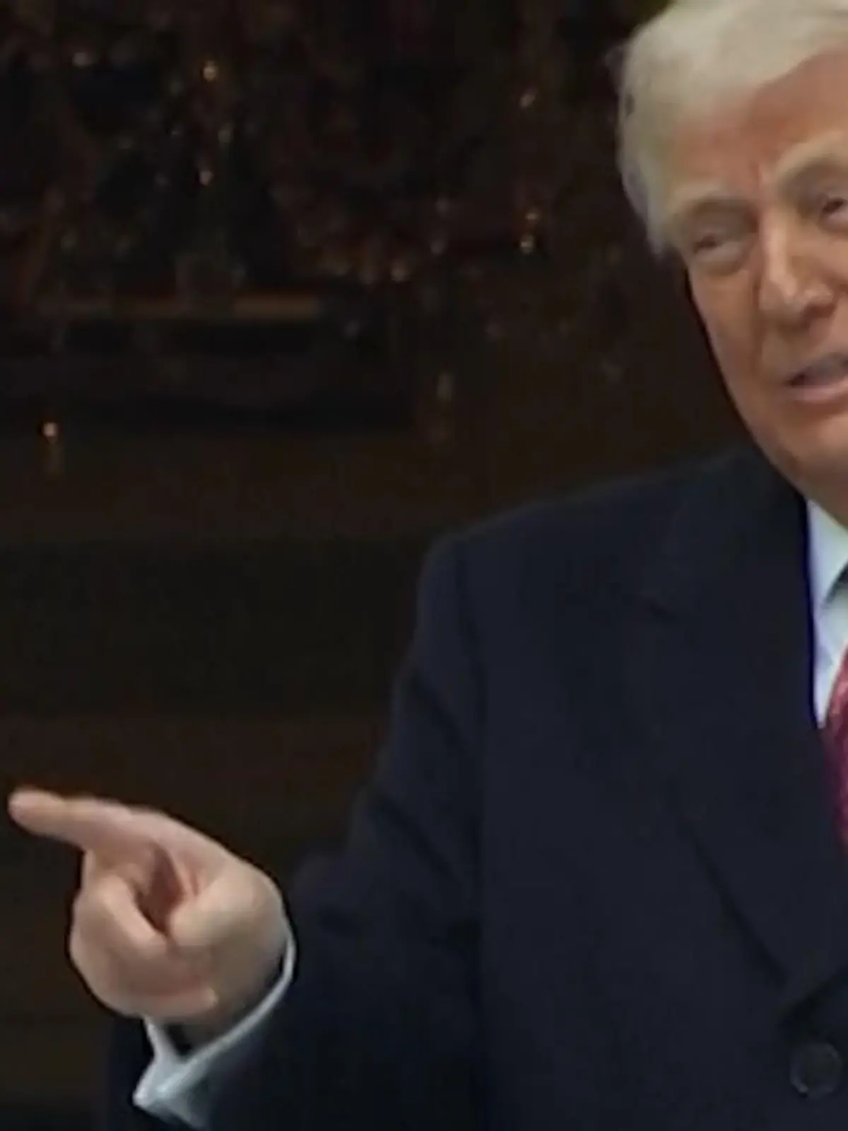 Bild zu: "„OnlyFarms“ statt „OnlyFans“ – Donald Trumps Bauern-Rede wird zur skurrilen Show!"