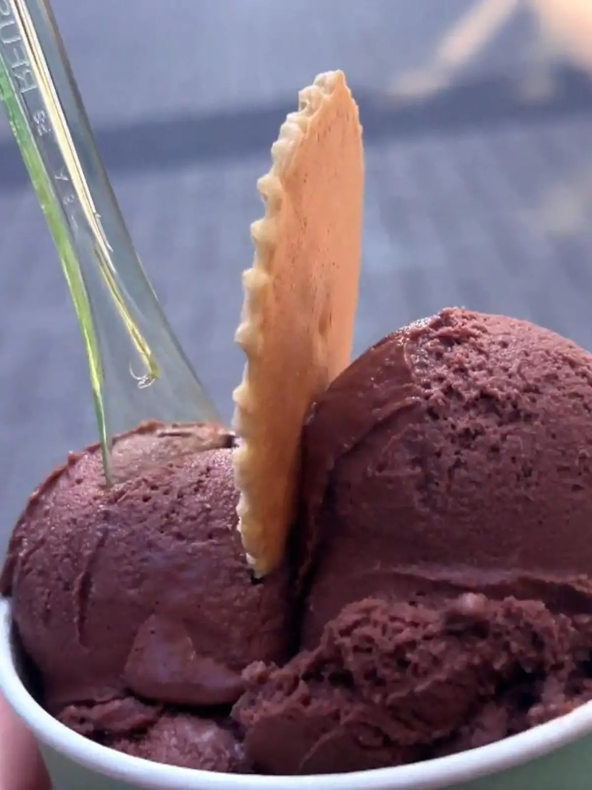 Bild zu: "Welche Zutaten gehören in ein leckeres Eis?"