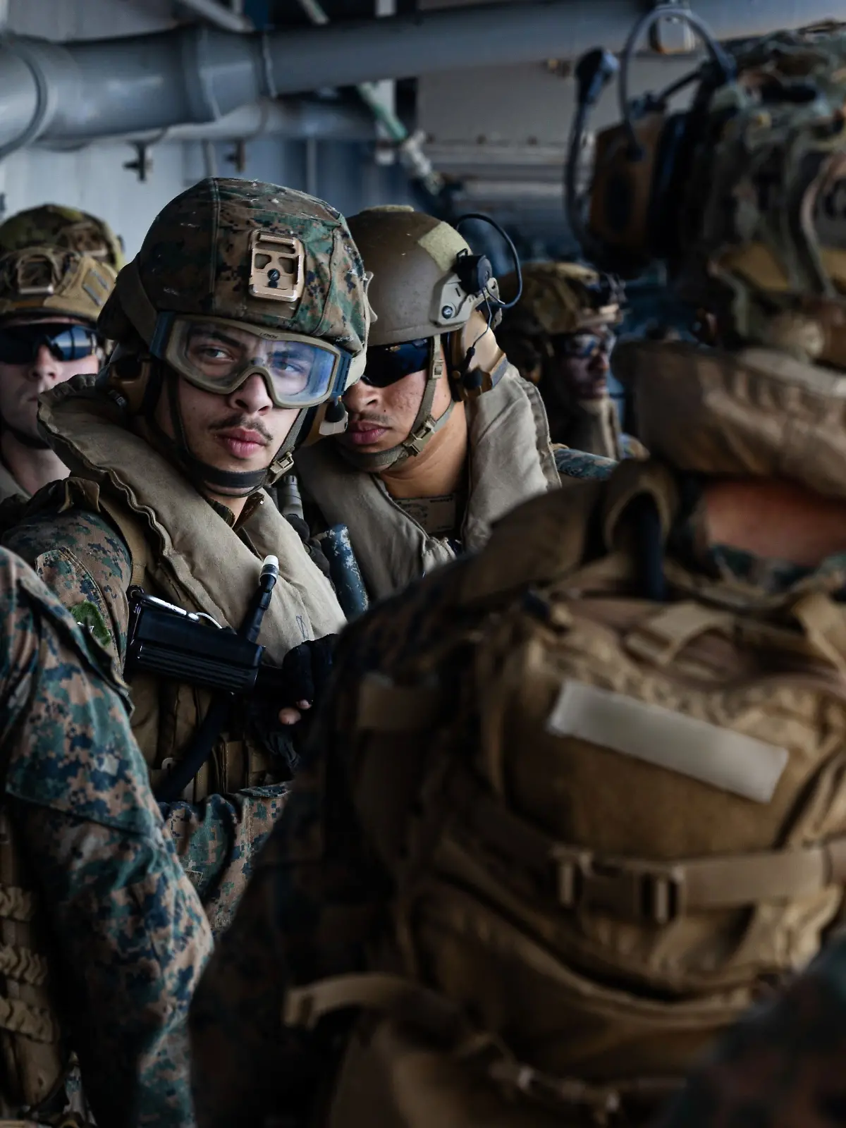 Bild zu: "US-Kriegsschiff im Golf! Startet jetzt der Iran-Krieg?"