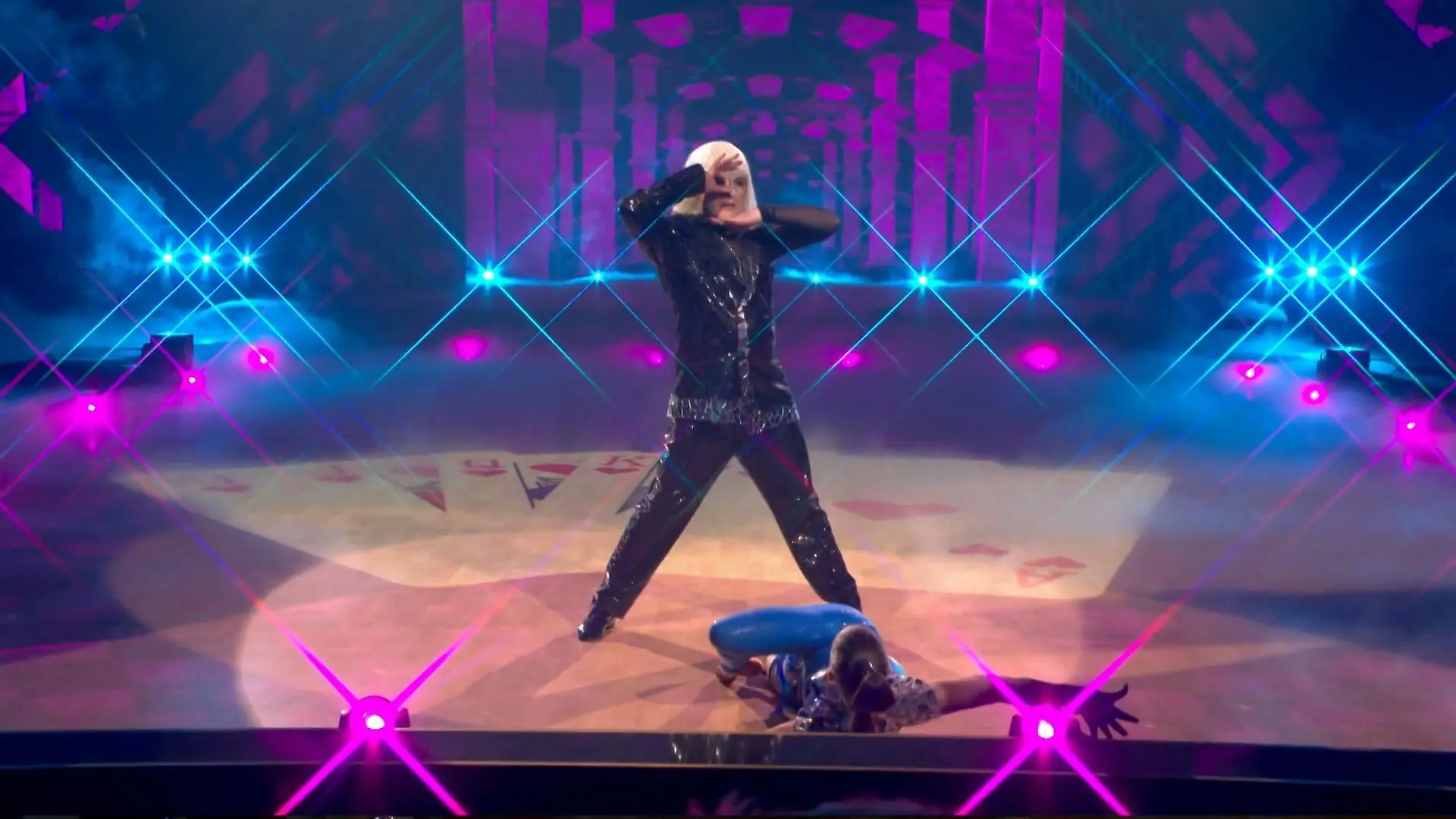 Ross Antony verwandelt sich beim Tango in Lady Gaga Let’s Dance 2026 - Show 4
