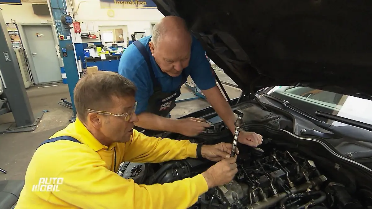 Mercedes tot – finden die VOX Autodoktoren endlich den Fehler? Rätsel unter der Haube