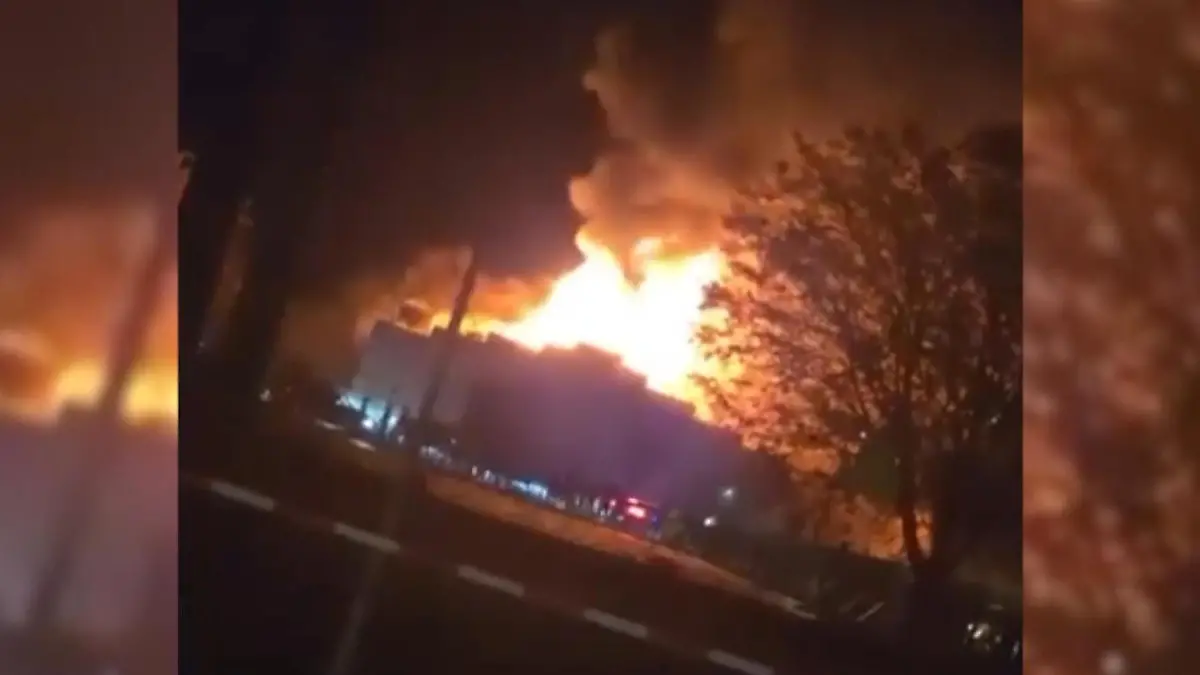 Während 750 Menschen feiern! Diskothek in Baden-Württemberg brennt nieder Dramatische Szenen in Kehl