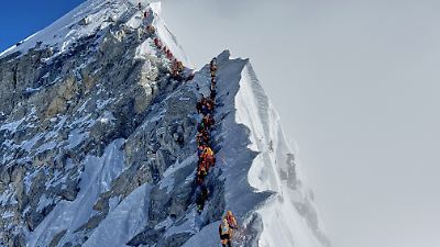 Totgeglaubter Mount Everest-Bergführer taucht nach sechs Tagen lebend wieder auf
