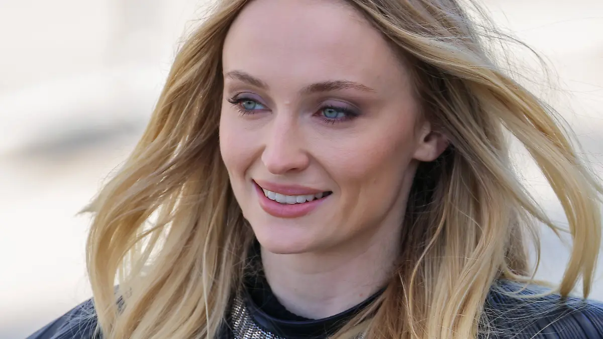 Schauspielerin Sophie Turner muss eine ungewollte Drehpause einlegen