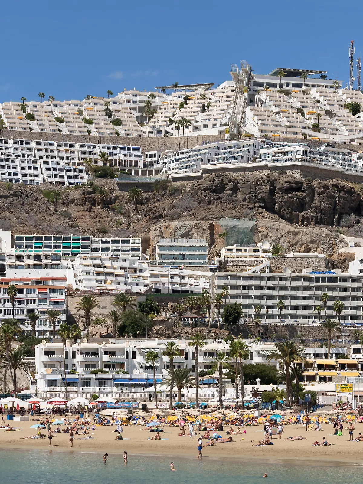 Die 15-Jährige war mit ihrer Familie im Urlaub auf Gran Canaria 