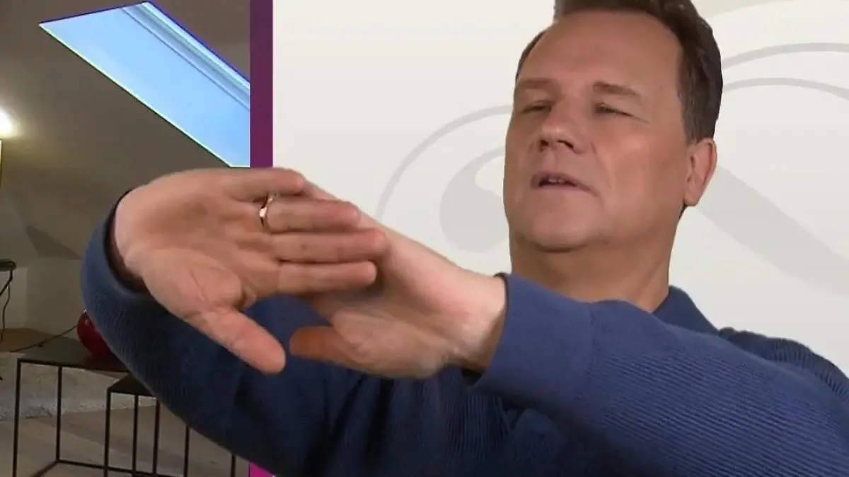 Guido verdeckt sich selbst die Sicht