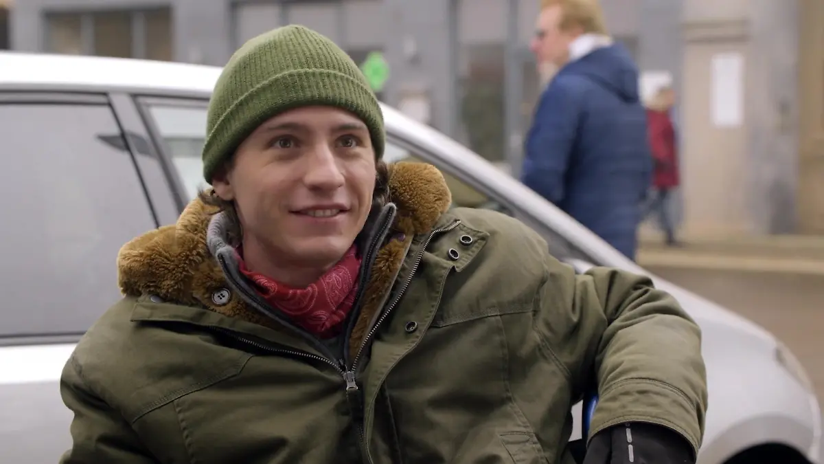 Mats (Béla Kampschulte)