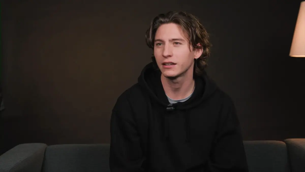 Schauspieler Béla Kampschulte freut sich auf Herausforderung Neue GZSZ-Rolle Mats Keller