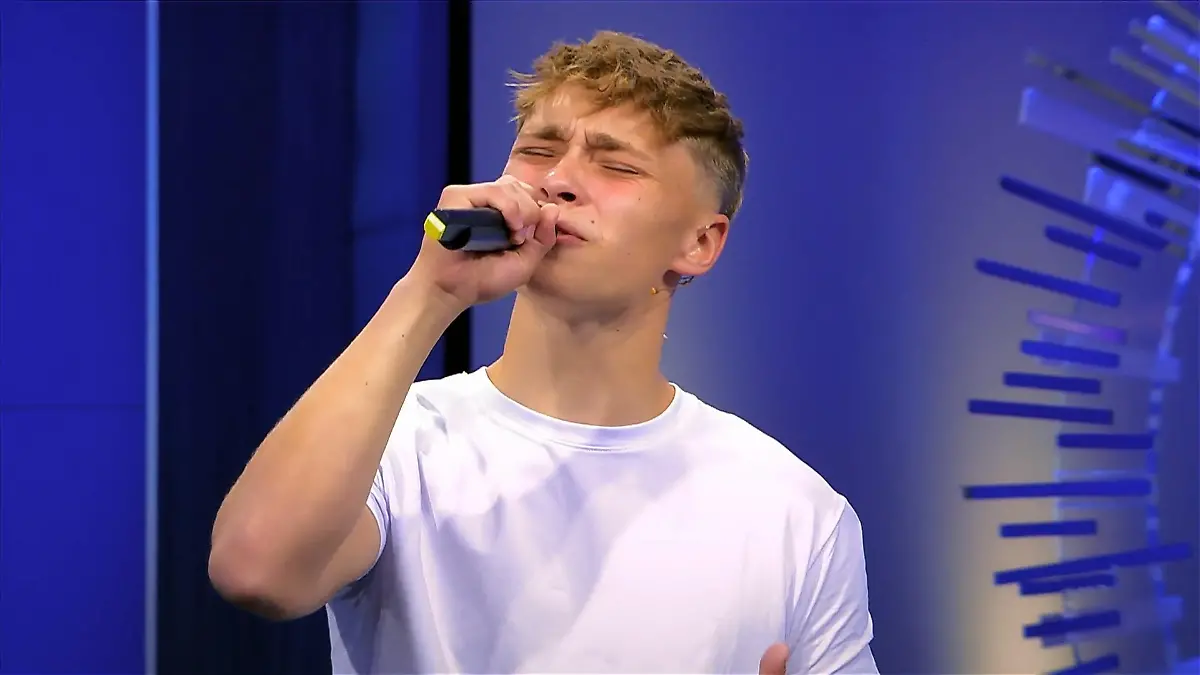 Tyrell berührt die DSDS-Jury mit Welthit "Can't Help Falling in Love"