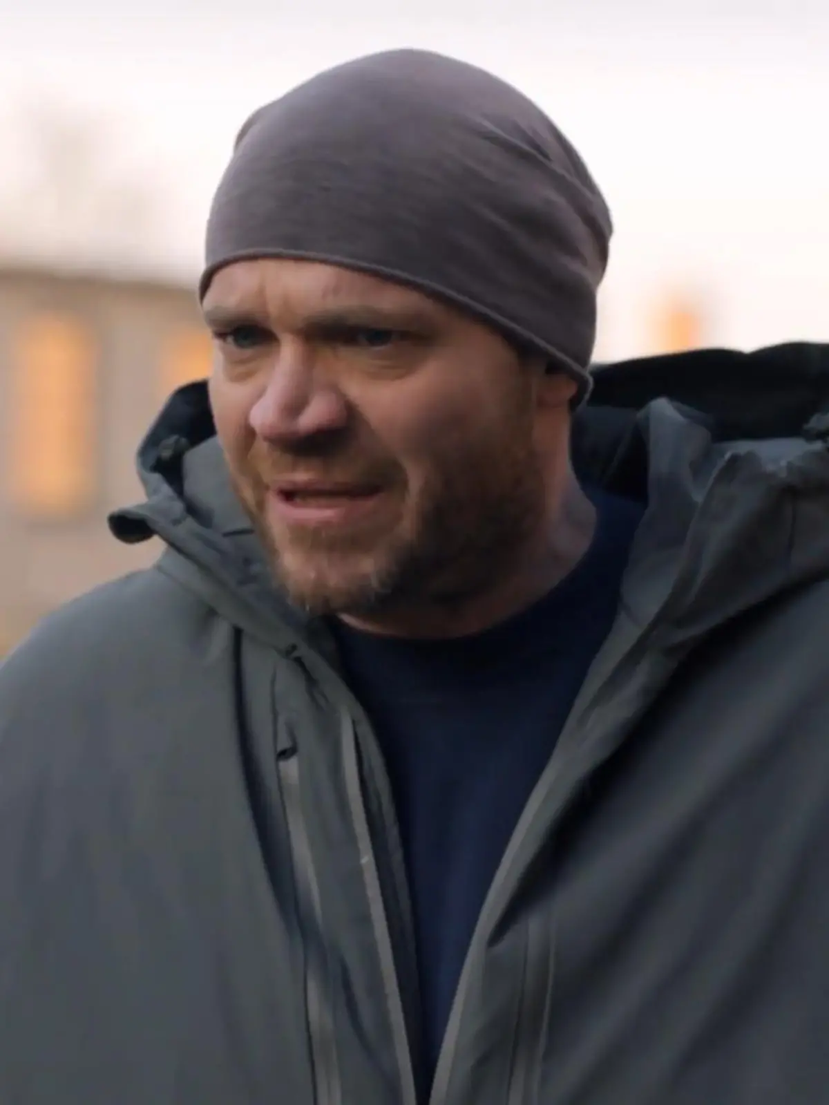 Erik macht Matilda für seinen Zustand verantwortlich. 